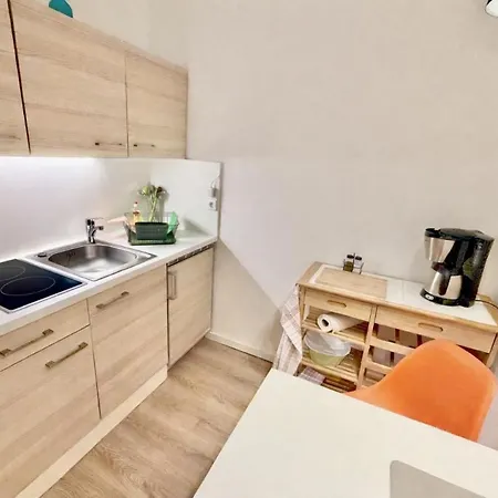 Beach, Ca 150 M Zum Apartment Rostock